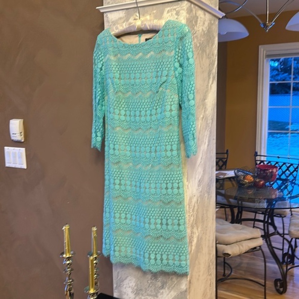 Jessica Howard lined lace dress in “Tiffany blue”.  Size 8. Sheath style.